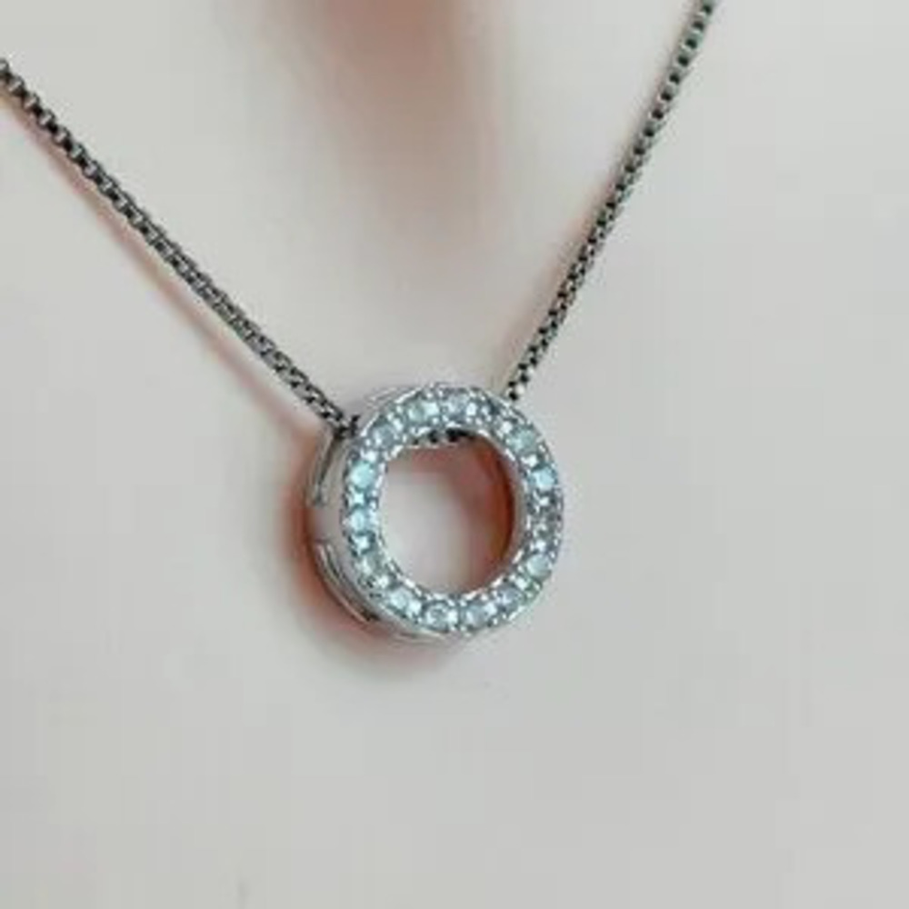 ?? Classic Silver Circle Pendant Necklace